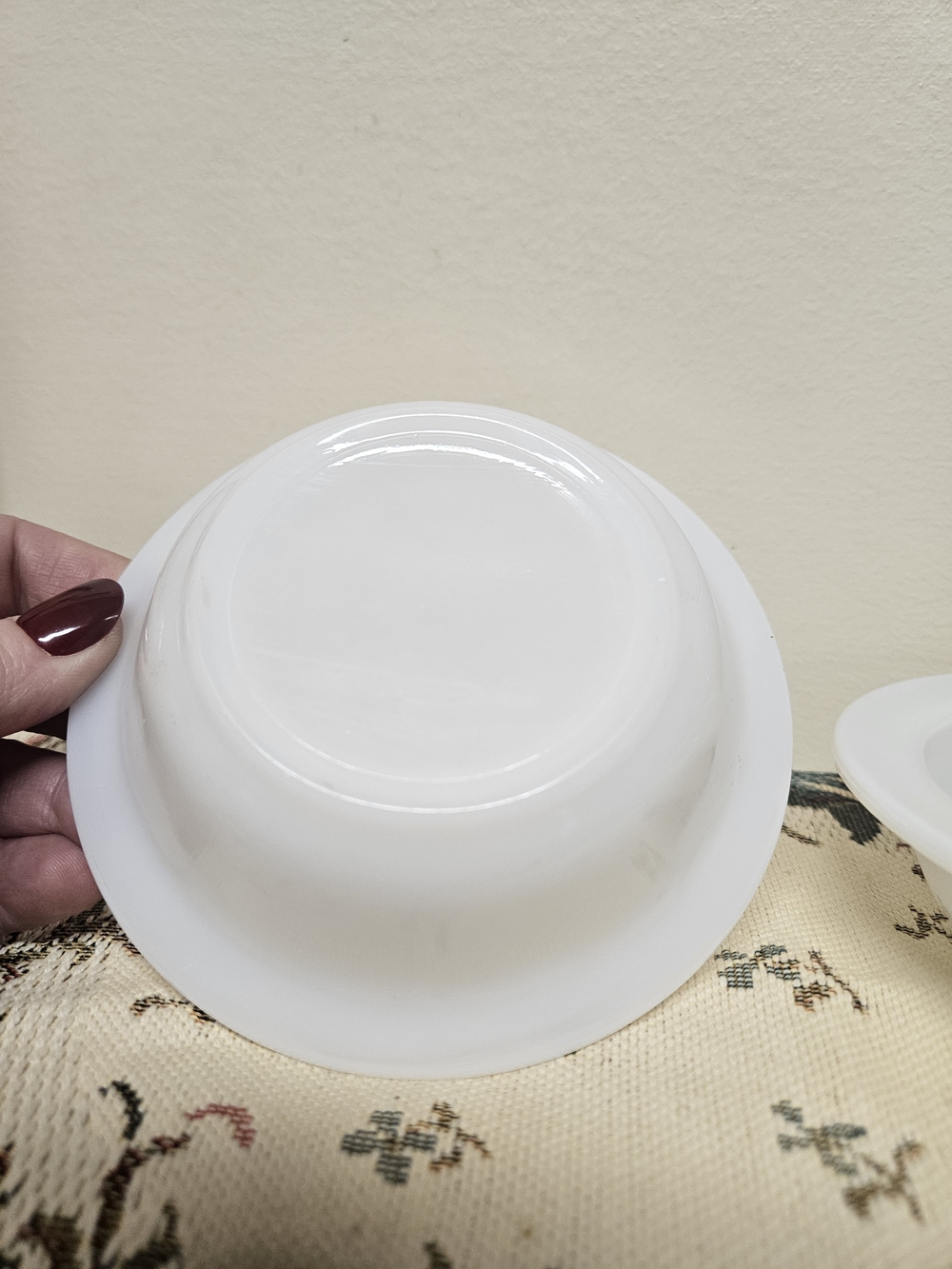 Milk Glass Serving Bowls - Set of 2 - Picture 4 of 7